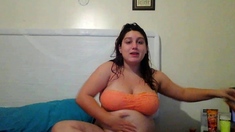 Big boob brunette masturbates on webcam