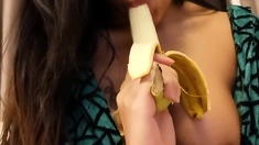 Japanese babe have got big boobs