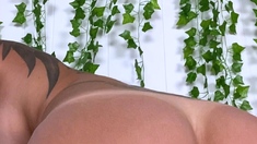 Love Chat Big Boobs Brunette Masturbating For Cam