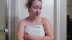 Brunette Solo Webcam Masturbation