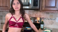 Goddess Montera - Cooking with Cummies