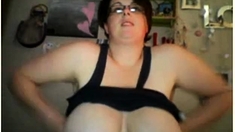 Busty Young Mom Have Some Pleasure